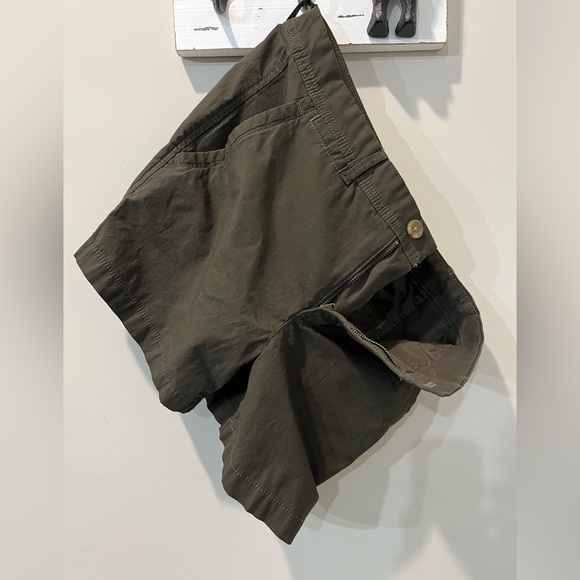 Banana republic high waisted shorts - Picture 1 of 4